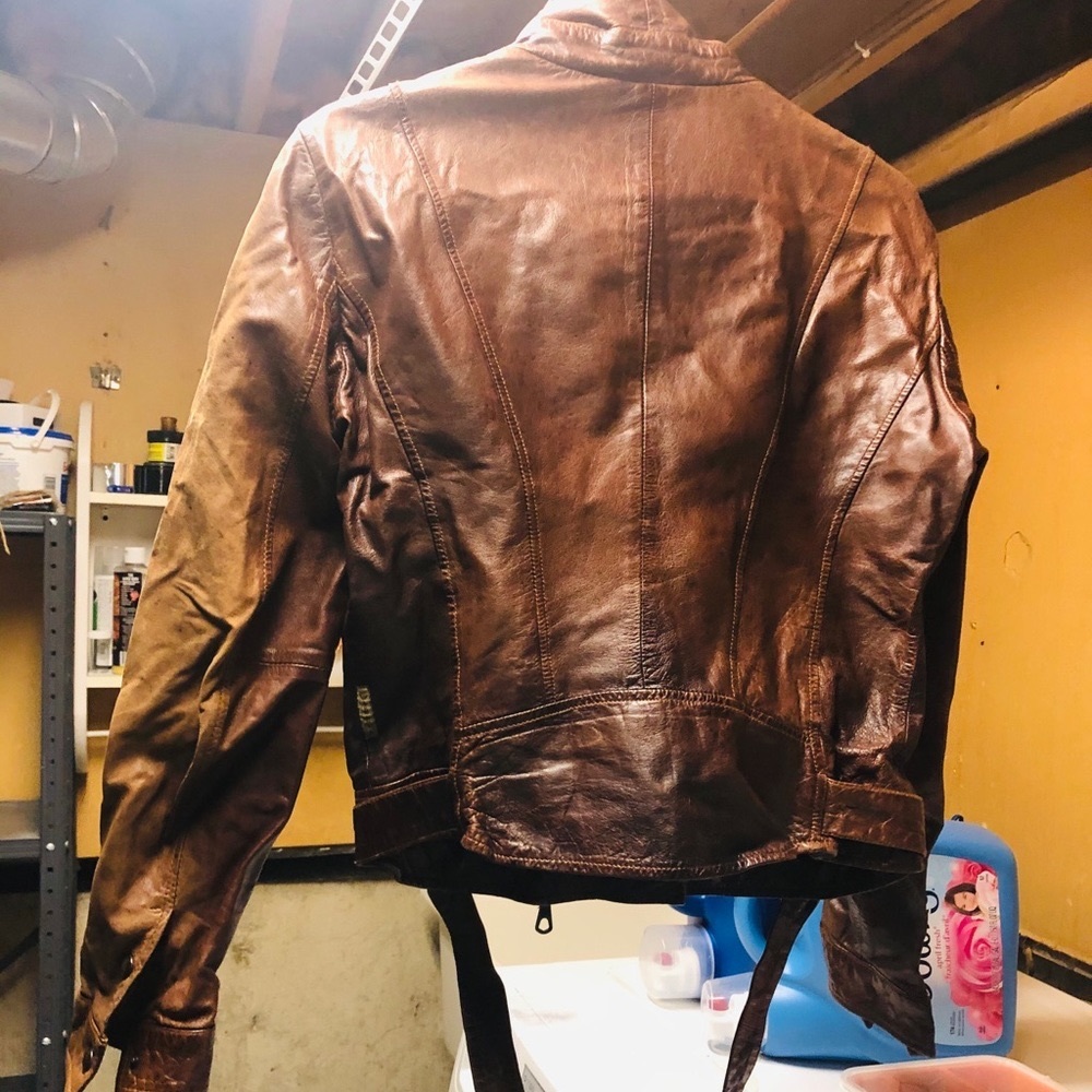AJ jacket - Picture 3 of 3
